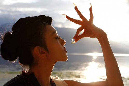 杨丽萍.jpg